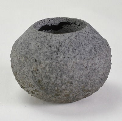 庵治石 丸玉鉢（鉢穴あり)の販売｜盆栽妙 – 盆栽妙 本店