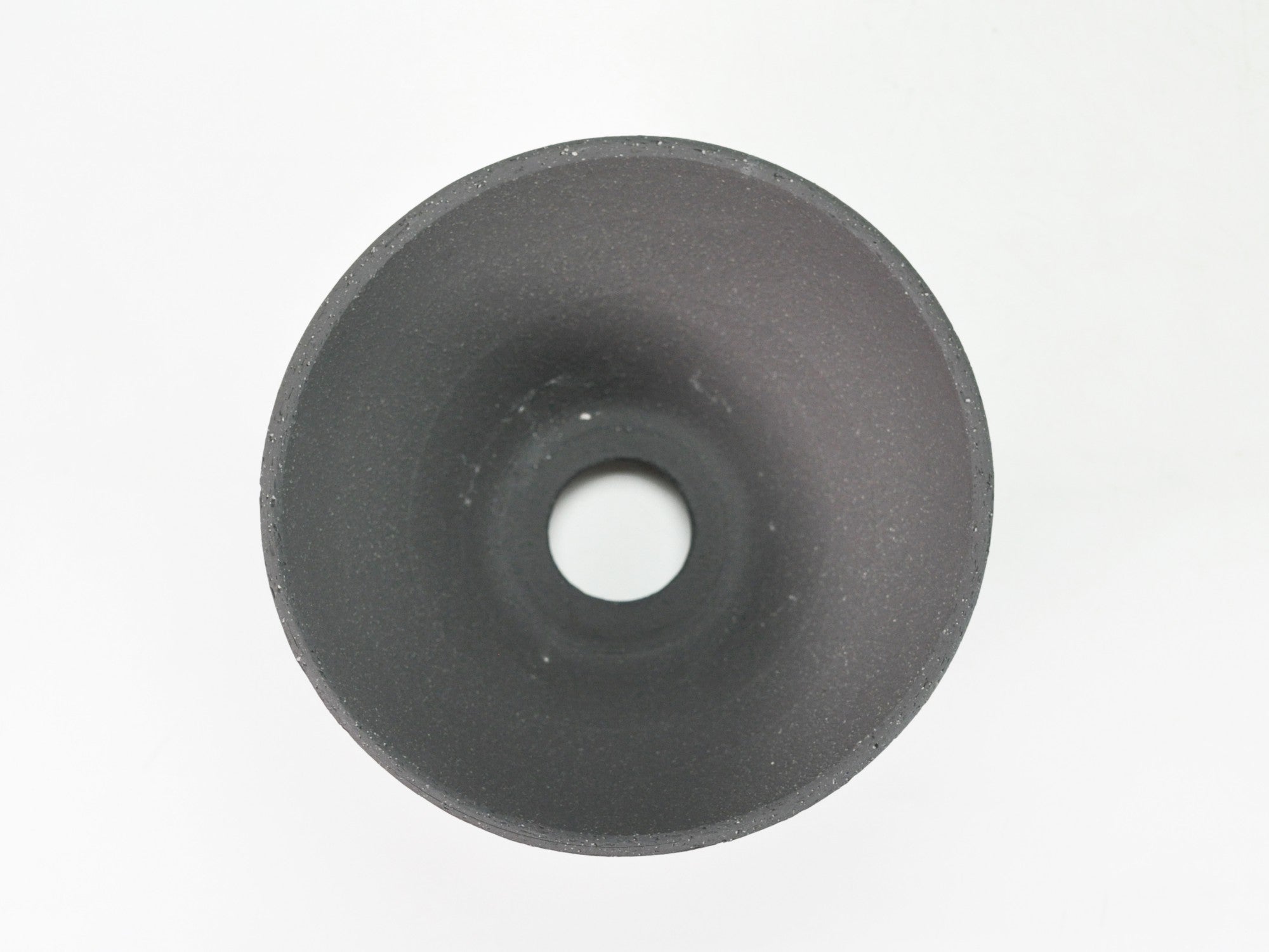 美濃焼 盆栽鉢 丸反型 6号 黒土 幅18cm×高さ11cmの販売｜盆栽妙 – 盆栽