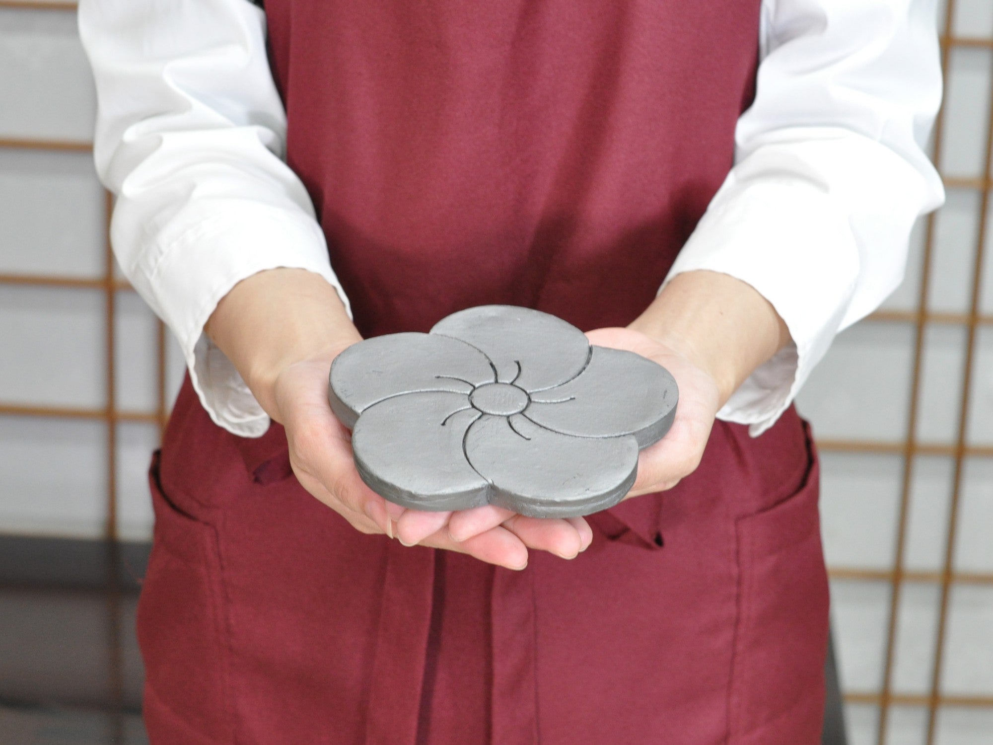讃岐瓦 花台 梅 小の販売｜盆栽妙 – 盆栽妙 本店