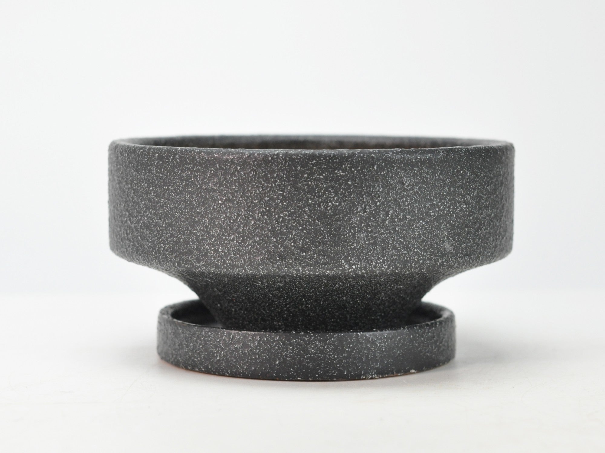 シムル 受け皿付き ブラック 4号 幅13cm×高さ6cmの販売｜盆栽妙 – 盆栽