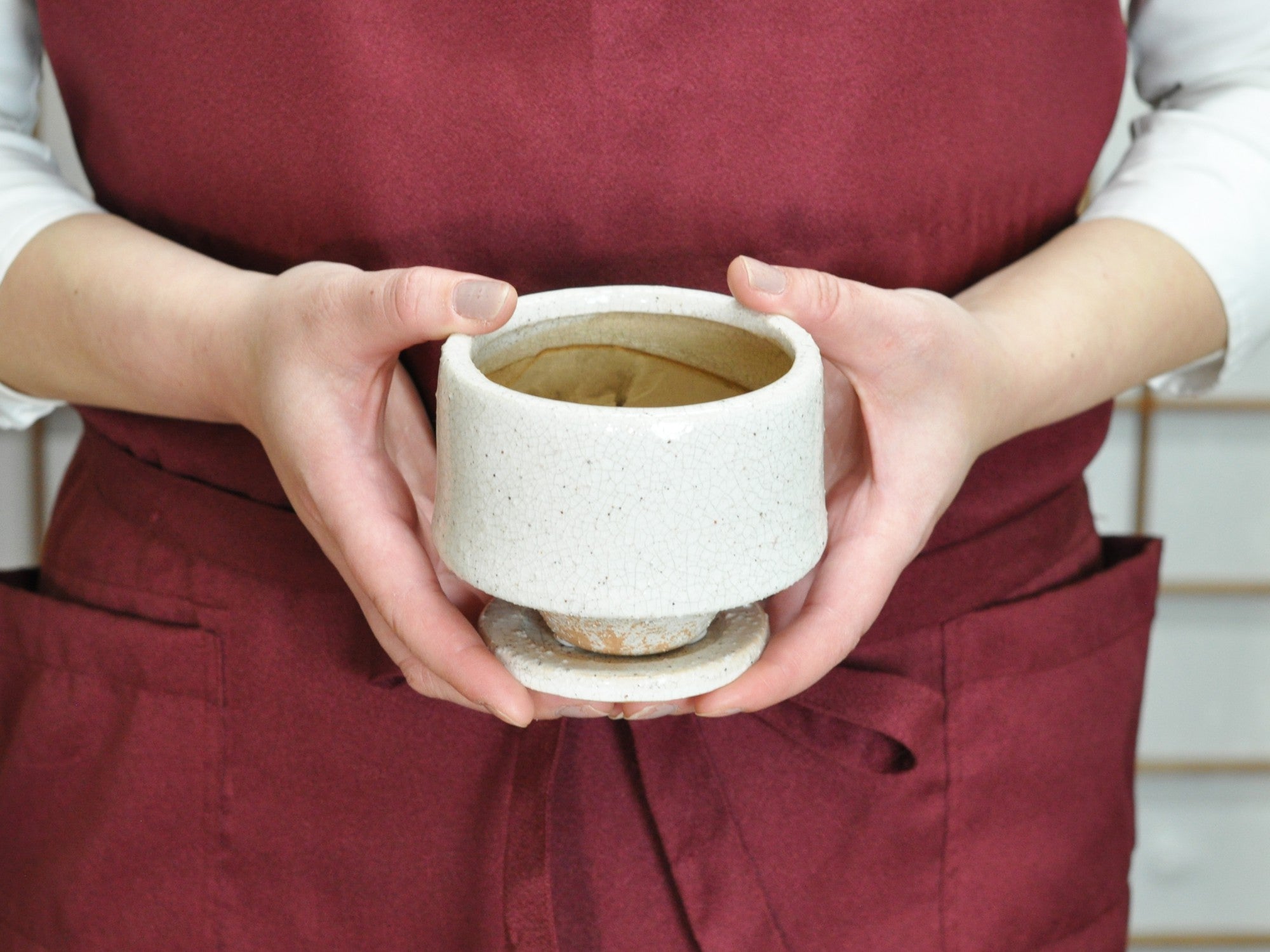 夕凪 ホワイト 小 3号 受け皿付き 幅10cm×高さ8.5cmの販売｜盆栽妙