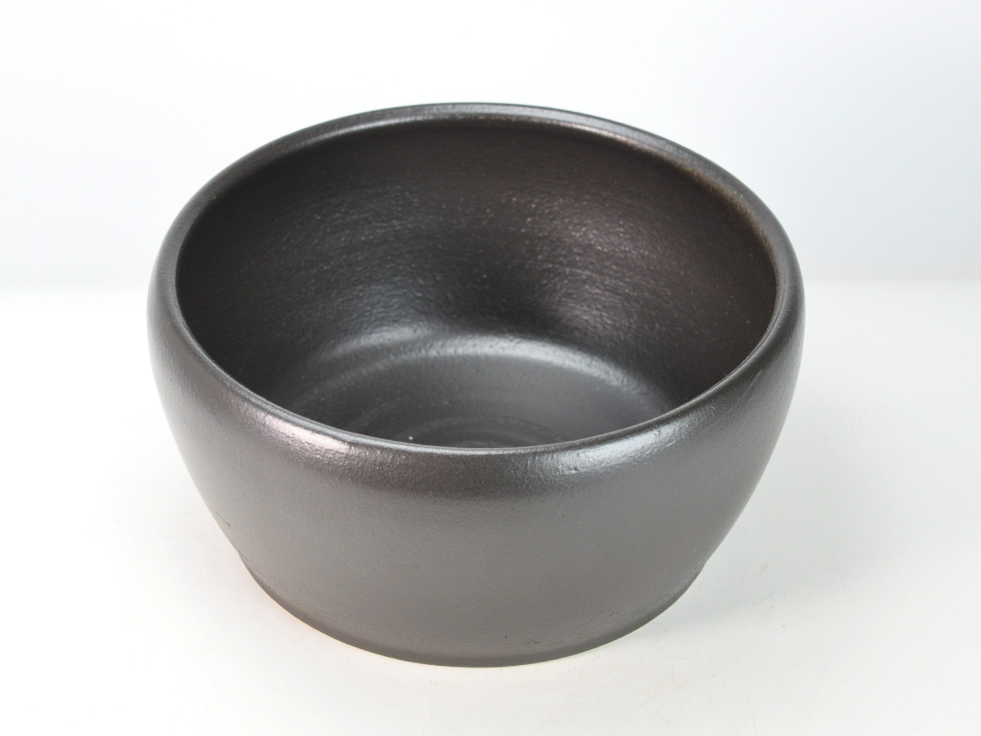 信楽焼 黒マット 丸 水鉢 穴なし10号 幅30cm×高さ15cmの販売｜盆栽妙