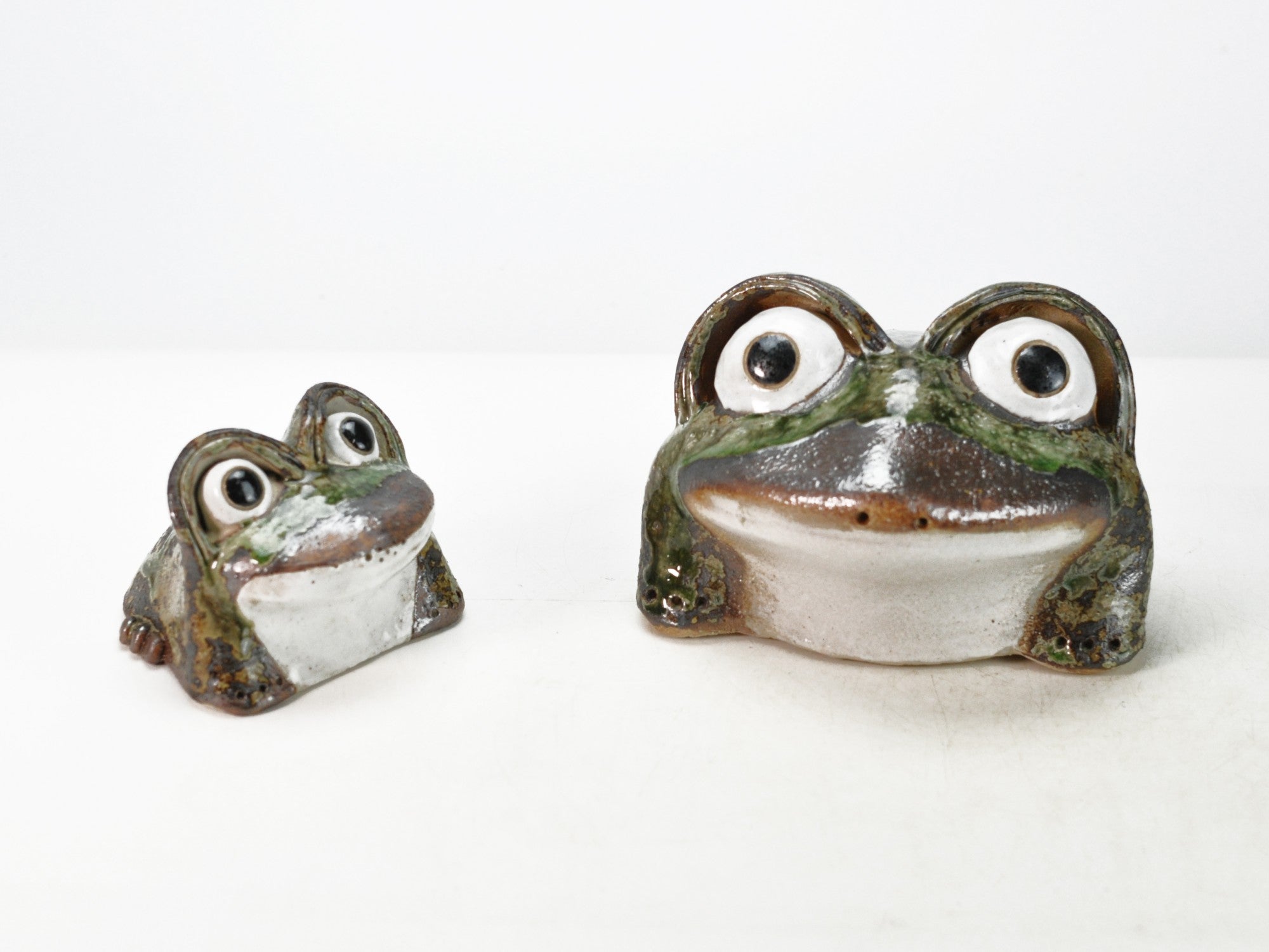 カエル♡ キタンクラブ PUTITTO アマガエル レインボー コップのフチ