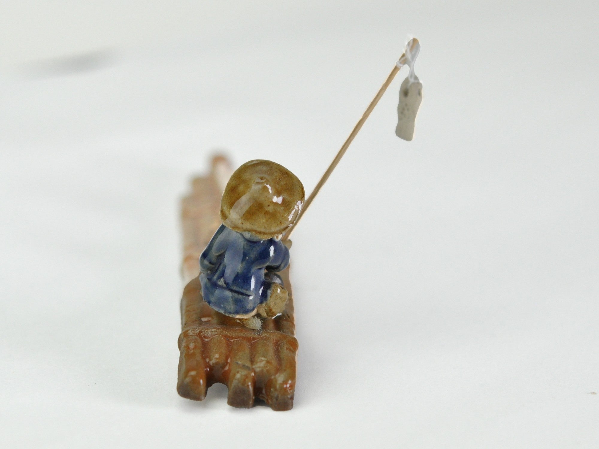 陶器の置物 フィギュアおじいさんと少年の販売｜盆栽妙 – 盆栽妙