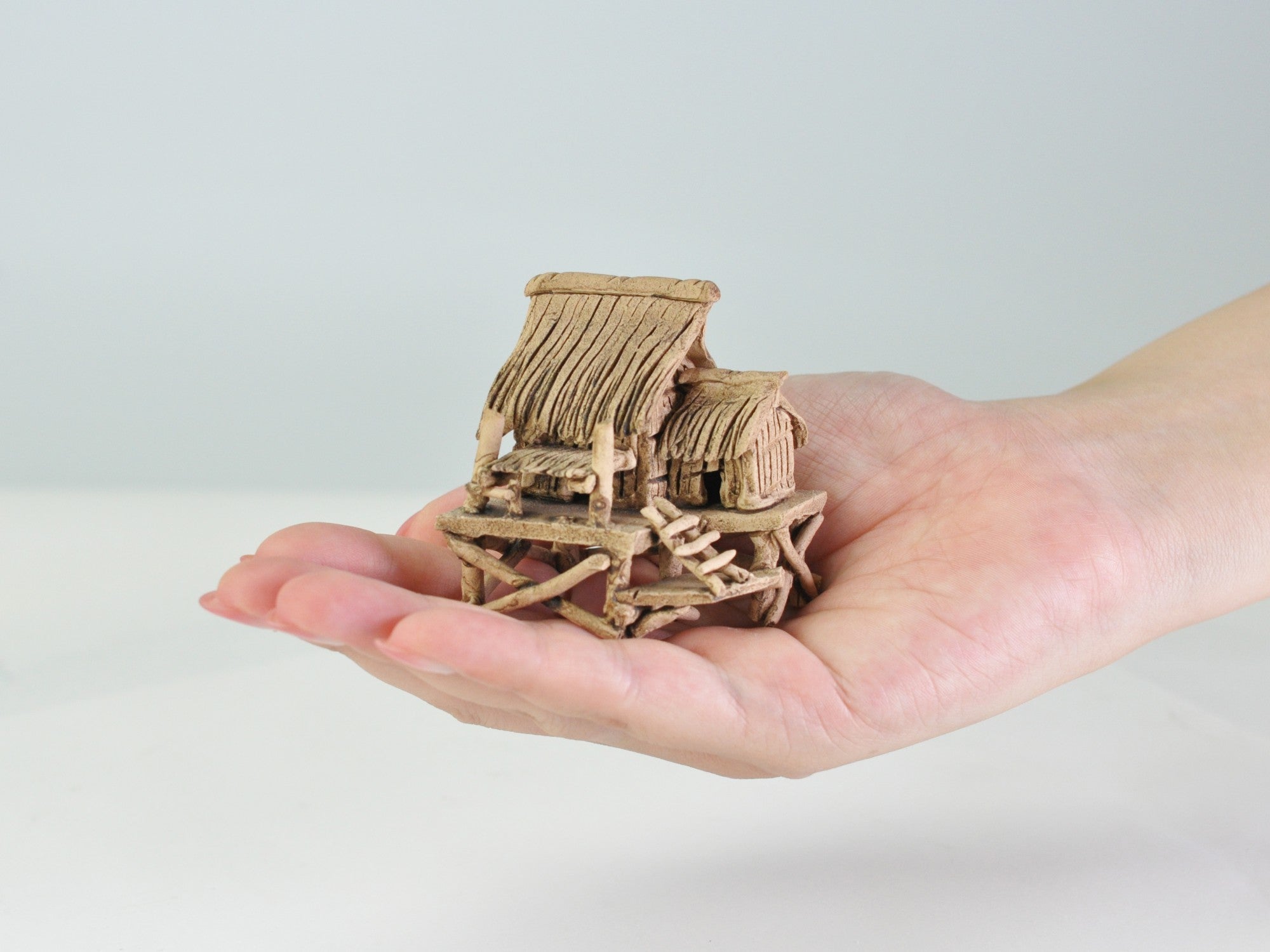 陶器の置物 フィギュア 水上の広い家の販売｜盆栽妙 – 盆栽妙 本店