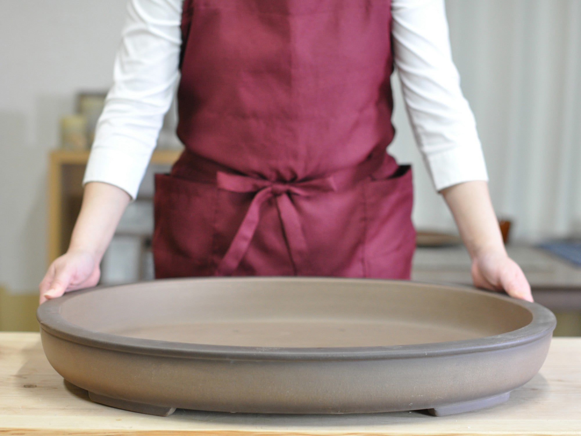 ウ泥小判型浅鉢22号 幅66cm×奥行き56.5cm×9cmの販売｜盆栽妙 – 盆栽妙 本店
