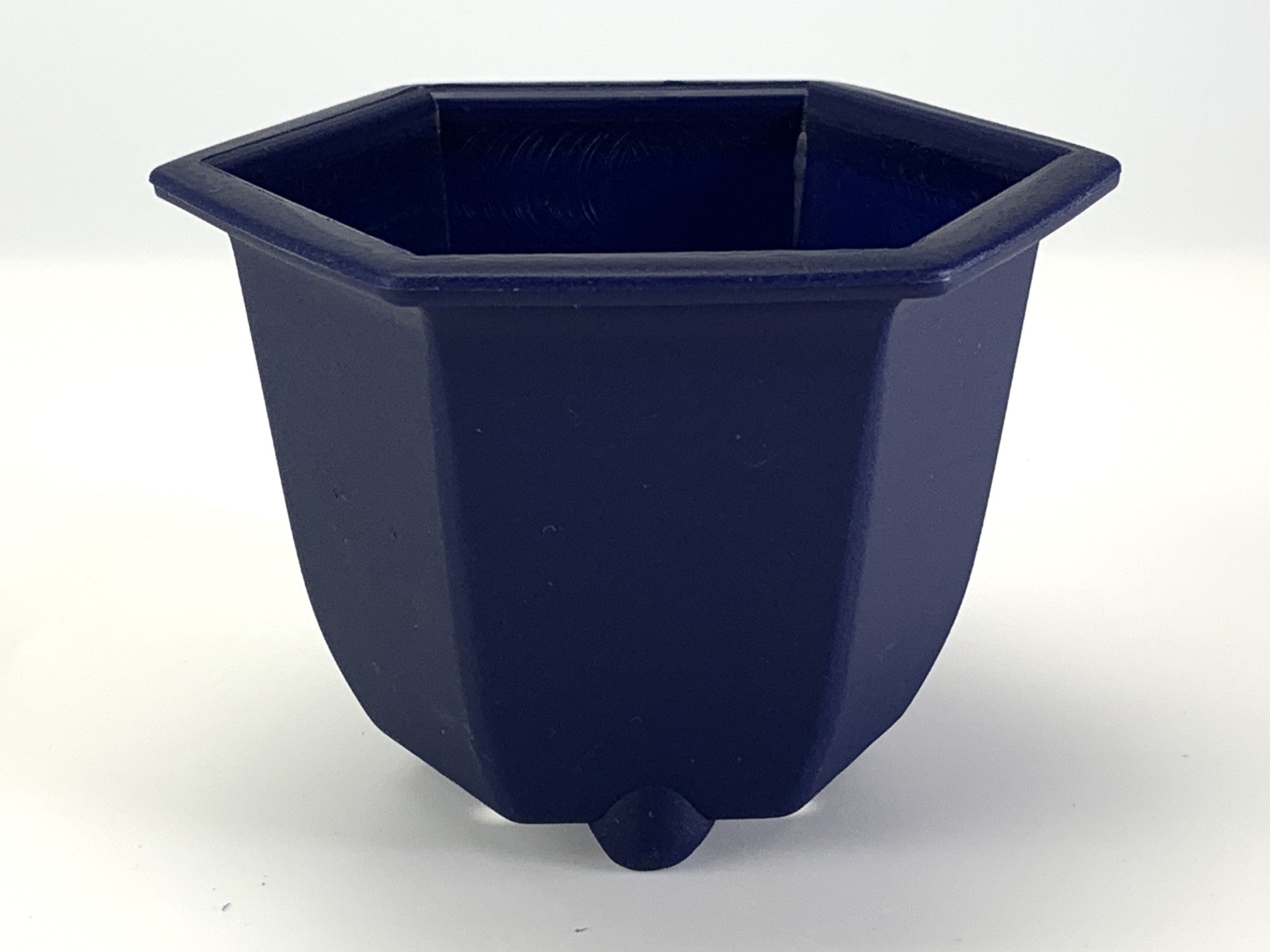 プラ鉢 3号 八角鉢 青 3RK 幅9cm×高さ7cm の販売｜盆栽妙 – 盆栽妙 本店