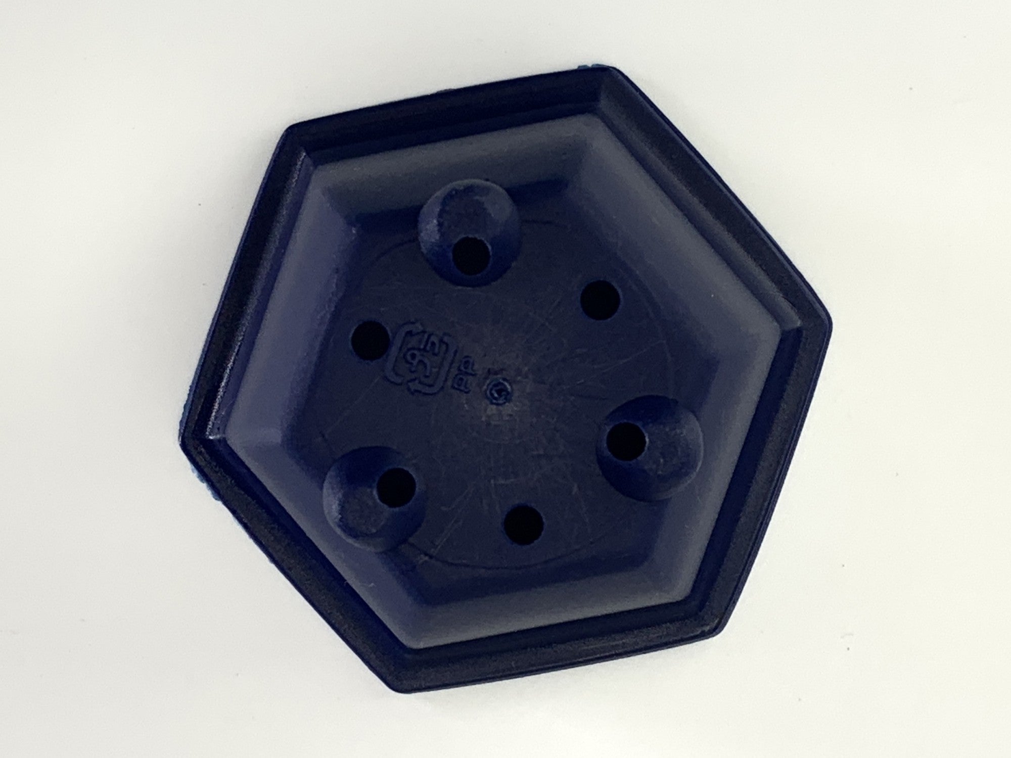 プラ鉢 3号 八角鉢 青 3RK 幅9cm×高さ7cm の販売｜盆栽妙 – 盆栽妙 本店