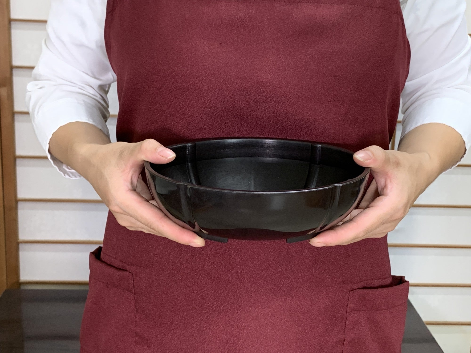 プラ鉢 6.5号 小判型浅鉢 こげ茶 幅19.5cm×奥行14.3cm×高さ6cm