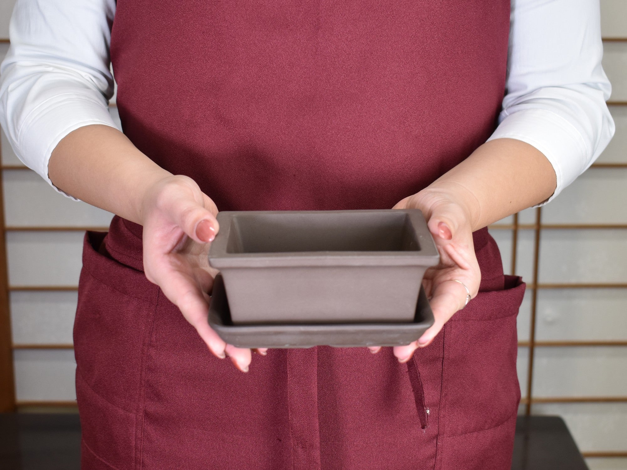 萬古焼】ウ泥 4.5号長角切足 受け皿付きの販売｜盆栽妙 – 盆栽妙 本店