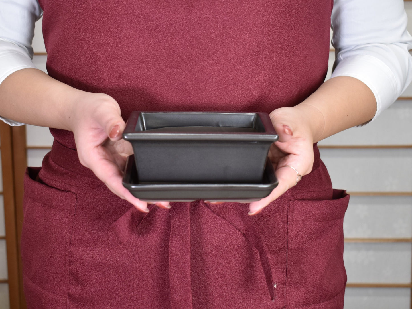 【萬古焼】黒マット 4.5号長角切足 受け皿付き