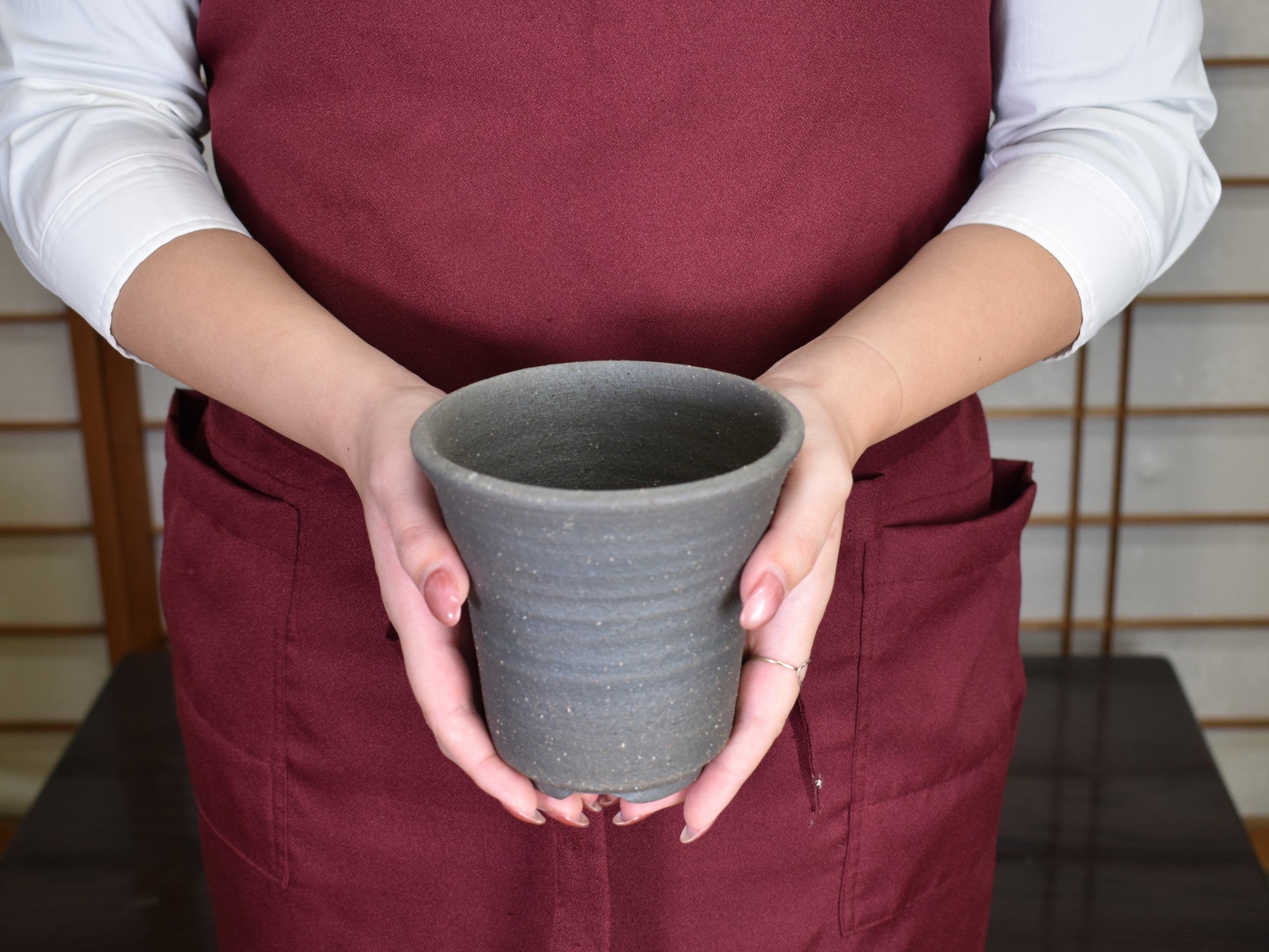 信楽焼 銀灰 長ソリ4号 幅12cm×高さ12cmの販売｜盆栽妙 – 盆栽妙 本店