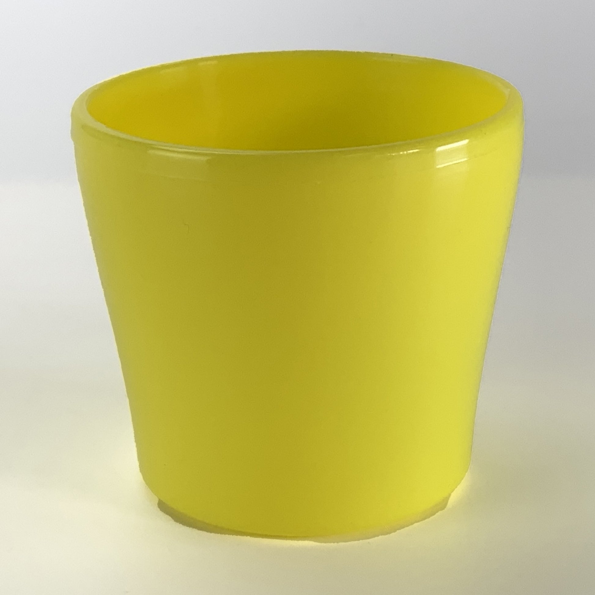 プラスチック鉢