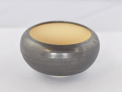 黒丸和鉢 金彩 宗蔵作　【盆栽鉢】【4号】【信楽焼】 幅11.5cm×高さ6.5cm
