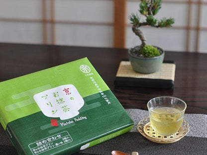 盆栽とお菓子のセット　ミニ五葉松とプリン詰め合わせ
