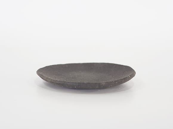 【山野草鉢】黒いぶし手作り 楕円 4.5号 幅14.5cm×高さ1.5cm