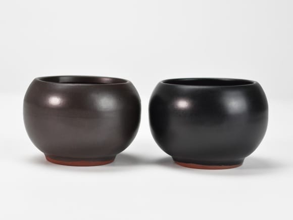 盆栽鉢 万古焼 黒 2.5号 1502-CS 幅8cm×高さ5.7cmを販売｜盆栽妙
