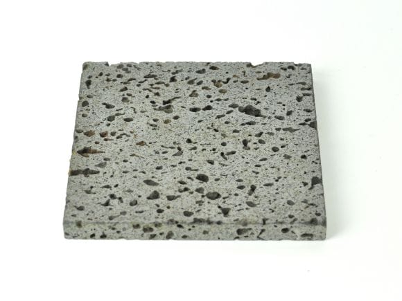 溶岩石の苔玉置き 大 16cmを販売｜盆栽妙 – 盆栽妙 本店