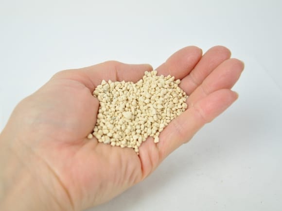 鹿沼土【細粒2mm-S】 重さ:400g 内容量:0.8Lを販売｜盆栽妙