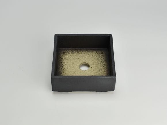 黒4号　正角鉢　幅12cm×高さ5cm