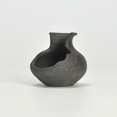 作家鉢　2号　つぼ型縦置き黒　伊藤光伸作　幅5.7cm×高さ6cm