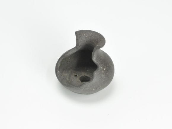 作家鉢　2号　つぼ型縦置き黒　伊藤光伸作　幅5.7cm×高さ6cm