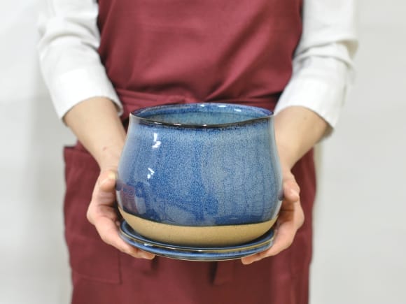ポリーヌ 紺M【受け皿付き】6号 幅約18cm×高さ約14cm