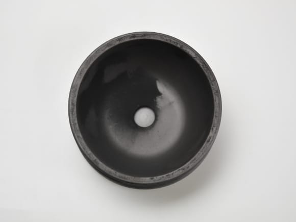椀型いぶし 4号【受け皿付き】幅約12～13cm×高さ約6～7cm 受け皿幅約12～13cm×高さ約2cm