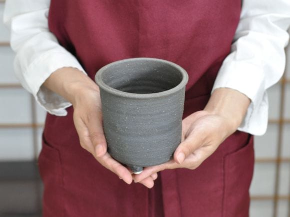 銀灰 寸胴足つき 3号 鉢幅約10cmX高さ約10cmの盆栽を販売｜盆栽妙