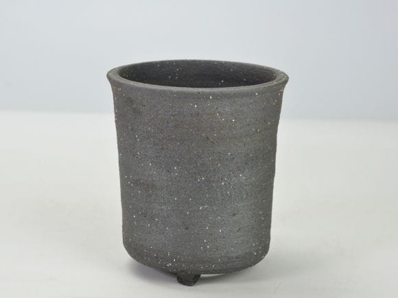銀灰 寸胴足つき 4号 鉢幅約12cmX高さ約12cm
