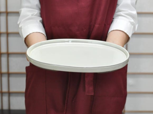 瀬戸焼クリーム9号小判水石 幅28.5cm×奥行き20cm×高さ2cm