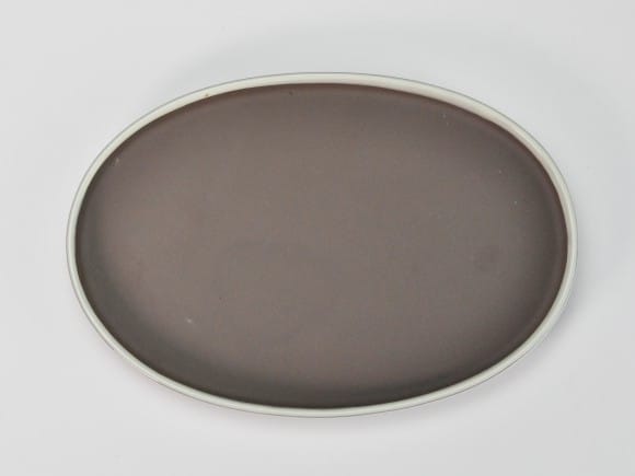 瀬戸焼クリーム8号小判水石(穴ナシ) 幅25cm×奥行き17cm×高さ2.8cm