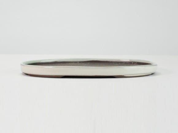 瀬戸焼クリーム9号小判水石(穴ナシ) 幅27.8cm×奥行き19cm×高さ2.8cm