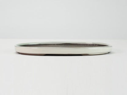 瀬戸焼クリーム9号小判水石(穴ナシ) 幅27.8cm×奥行き19cm×高さ2.8cm