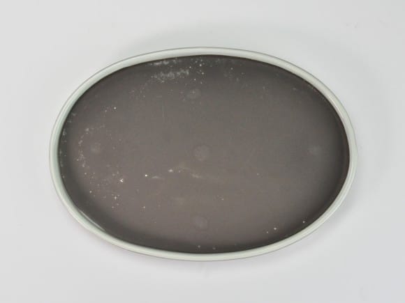 瀬戸焼クリーム9号小判水石(穴ナシ) 幅27.8cm×奥行き19cm×高さ2.8cm