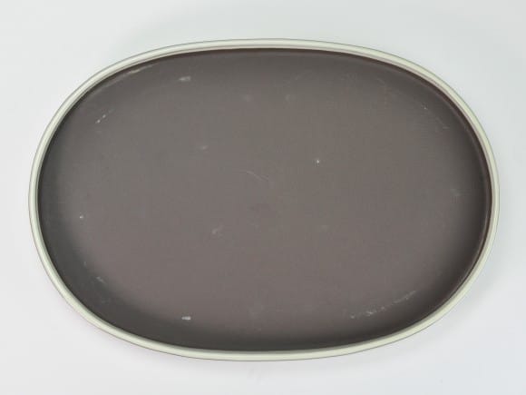 瀬戸焼クリーム13号小判水石(穴ナシ) 幅41cm×奥行き28cm×高さ3cm