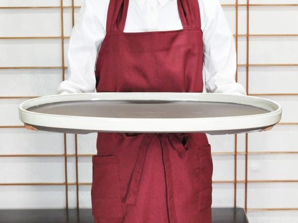 瀬戸焼クリーム21号小判水石(穴ナシ) 幅63.2cm×奥行き40cm×高さ4.3cm