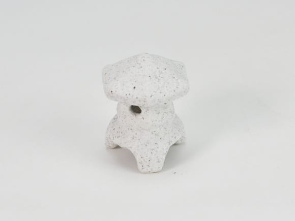雪見灯籠 1号 砂付を販売｜盆栽妙 – 盆栽妙 本店