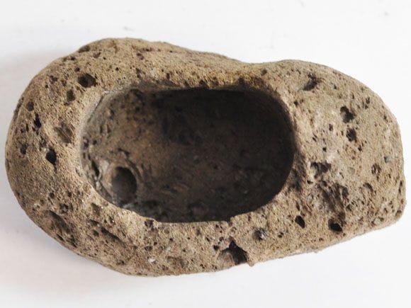 軽石 底穴あり 小【山野草鉢】【2号】を販売｜初心者は盆栽妙 – 盆栽妙